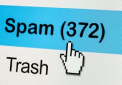 كيف تتخلص من الرسائل المزعجة Spam التى تصل لبريدك الإلكترونى